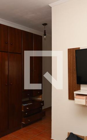 Casa à venda com 250m², 5 quartos e 2 vagasQuarto 2