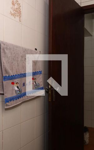 Casa à venda com 250m², 5 quartos e 2 vagasBanheiro 3