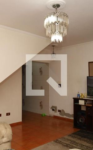 Casa à venda com 250m², 5 quartos e 2 vagasSala