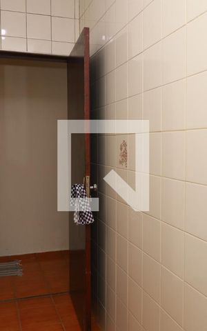 Casa à venda com 250m², 5 quartos e 2 vagasBanheiro 1