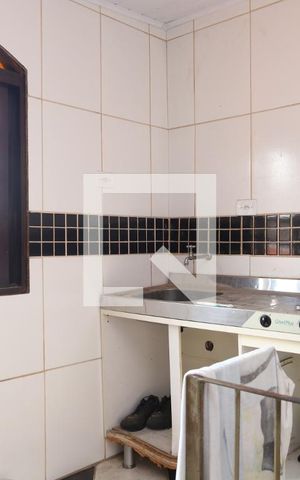 Casa à venda com 250m², 5 quartos e 2 vagasCozinha 3