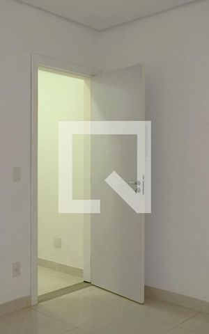 Casa à venda com 140m², 5 quartos e 1 vagaQuarto