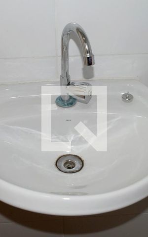 Casa à venda com 140m², 5 quartos e 1 vagaBanheiro Suíte 1