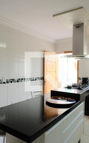 Casa à venda com 182m², 3 quartos e 5 vagasCozinha