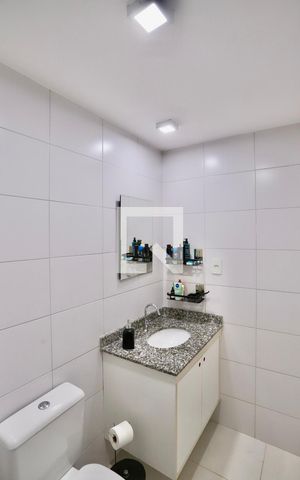 Apartamento à venda com 31m², 1 quarto e 1 vaga Apartamento à venda com 31m², 1 quarto e 1 vagaBanheiro