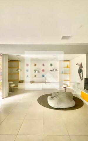 Apartamento à venda com 31m², 1 quarto e 1 vaga Apartamento à venda com 31m², 1 quarto e 1 vagaSalão de jogos