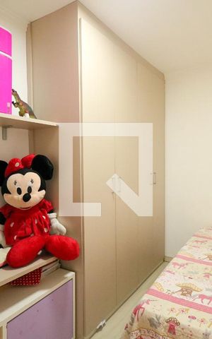 Casa à venda com 330m², 4 quartos e 3 vagas Casa à venda com 330m², 4 quartos e 3 vagasQuarto 3