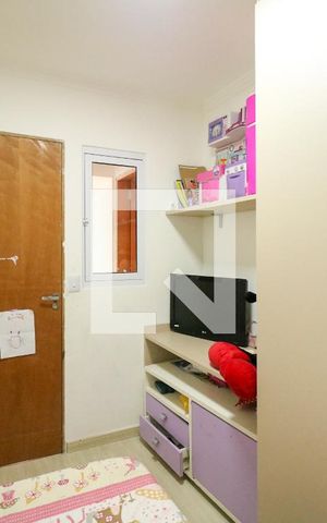 Casa à venda com 330m², 4 quartos e 3 vagas Casa à venda com 330m², 4 quartos e 3 vagasQuarto 3