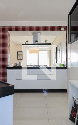 Apartamento à venda com 400m², 4 quartos e 5 vagas Apartamento à venda com 400m², 4 quartos e 5 vagasCozinha