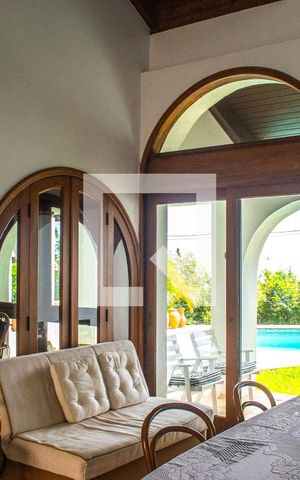 Casa à venda com 726m², 3 quartos e 4 vagas Casa à venda com 726m², 3 quartos e 4 vagasSala de lazer