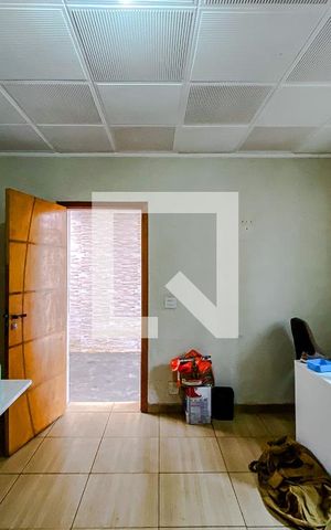 Casa à venda com 230m², 3 quartos e 5 vagasCasa 2