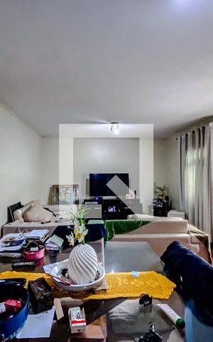 Casa à venda com 230m², 3 quartos e 5 vagasSala