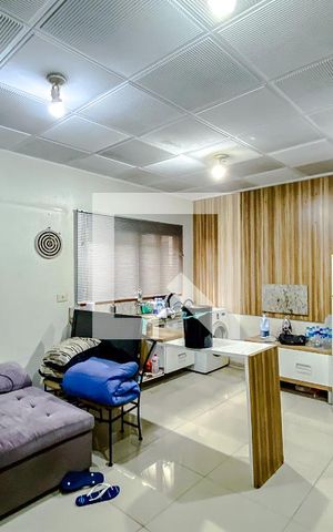 Casa à venda com 230m², 3 quartos e 5 vagasCasa 2