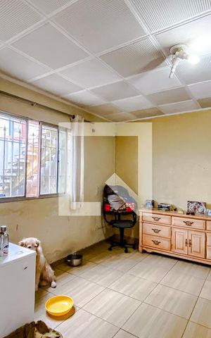 Casa à venda com 230m², 3 quartos e 5 vagasCasa 2
