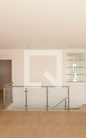 Apartamento à venda com 94m², 2 quartos e 1 vaga Apartamento à venda com 94m², 2 quartos e 1 vagaSala