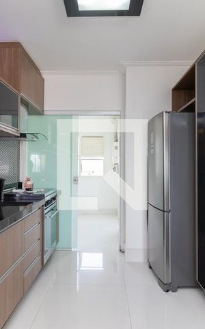 Apartamento para alugar com 122m², 3 quartos e 3 vagasCozinha