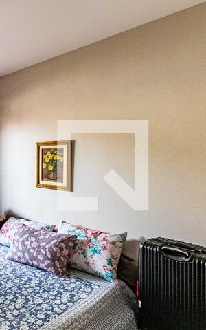 Casa à venda com 180m², 3 quartos e 2 vagas Casa à venda com 180m², 3 quartos e 2 vagasQuarto 01