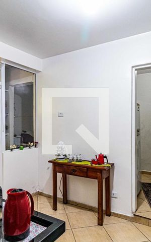 Casa à venda com 180m², 3 quartos e 2 vagas Casa à venda com 180m², 3 quartos e 2 vagasCozinha