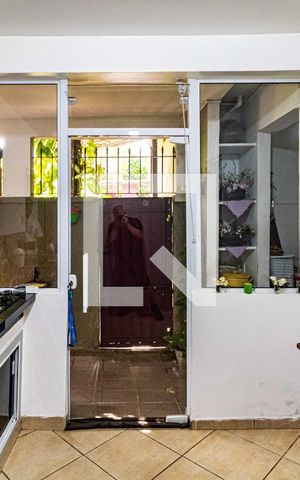 Casa à venda com 180m², 3 quartos e 2 vagas Casa à venda com 180m², 3 quartos e 2 vagasCozinha