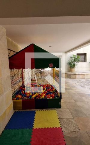 Apartamento à venda com 680m², 6 quartos e 4 vagas Apartamento à venda com 680m², 6 quartos e 4 vagasÁrea comum - Playground