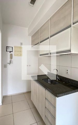 Apartamento para alugar com 53m², 2 quartos e 1 vaga Apartamento para alugar com 53m², 2 quartos e 1 vagaCozinha e Área de Serviço
