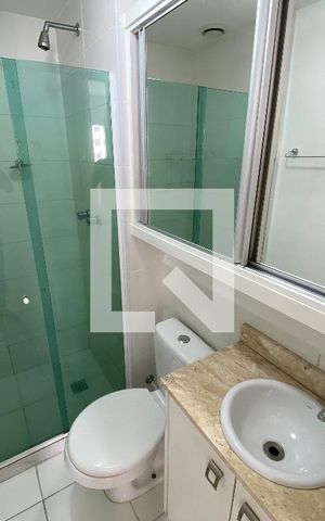 Apartamento para alugar com 53m², 2 quartos e 1 vaga Apartamento para alugar com 53m², 2 quartos e 1 vagaBanheiro do Quarto 1