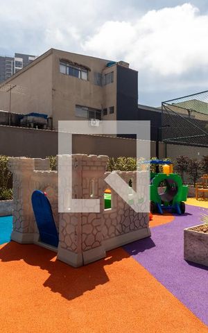 Apartamento à venda com 29m², 1 quarto e sem vagaÁrea comum - Playground