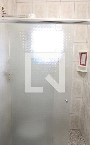 Casa à venda com 134m², 4 quartos e 2 vagasCasa 1 - Banheiro 2