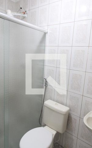Casa à venda com 134m², 4 quartos e 2 vagasCasa 1 - Banheiro 1