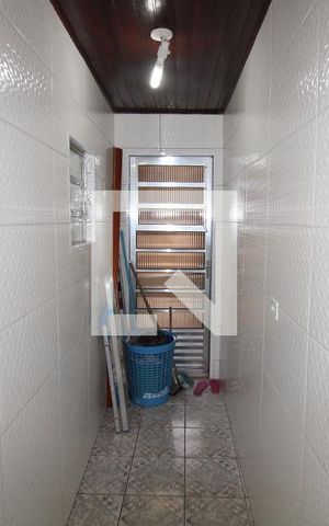 Casa à venda com 134m², 4 quartos e 2 vagasCasa 1 - Área de Serviço