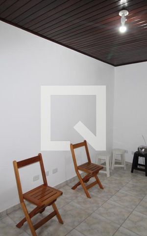 Casa à venda com 134m², 4 quartos e 2 vagasCasa 1 - Sala