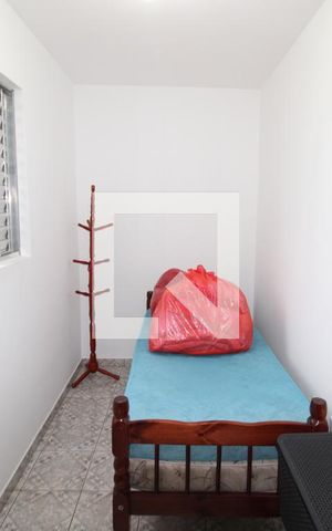 Casa à venda com 134m², 4 quartos e 2 vagasCasa 1 - Quarto 2