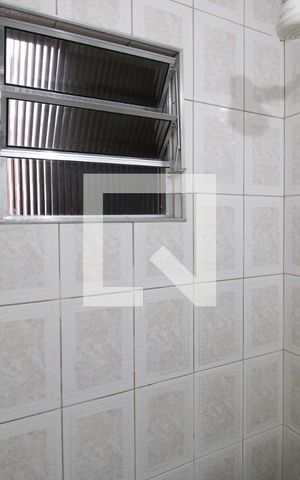 Casa à venda com 134m², 4 quartos e 2 vagasCasa 1 - Banheiro 1