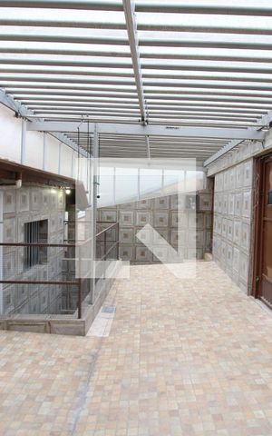 Casa à venda com 134m², 4 quartos e 2 vagasCasa 1 - Garagem