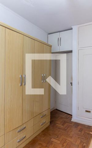 Apartamento à venda com 314m², 4 quartos e 2 vagas Apartamento à venda com 314m², 4 quartos e 2 vagasQuarto 4