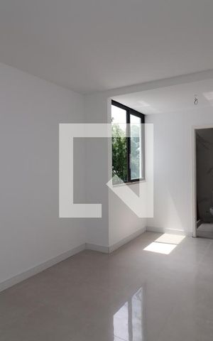 Casa à venda com 250m², 3 quartos e 2 vagasSuíte 2