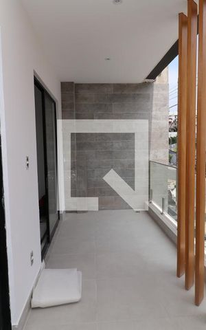 Casa à venda com 250m², 3 quartos e 2 vagasVaranda