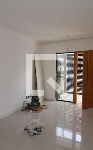Casa à venda com 250m², 3 quartos e 2 vagasSala