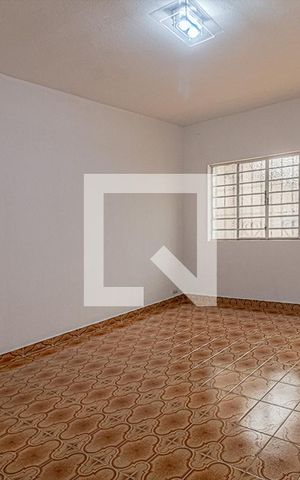 Casa para alugar com 100m², 2 quartos e 1 vaga Casa para alugar com 100m², 2 quartos e 1 vagaSala