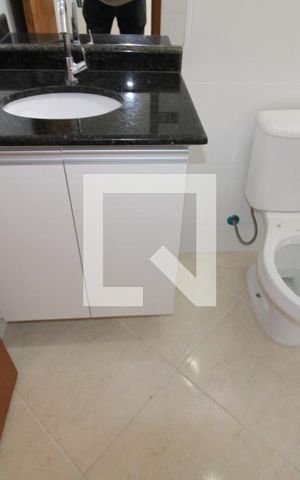 Casa de condomínio à venda com 199m², 3 quartos e 3 vagasQuarto 2 - Banheiro
