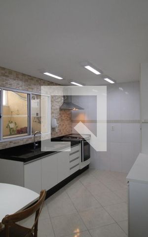 Casa de condomínio à venda com 199m², 3 quartos e 3 vagasCozinha