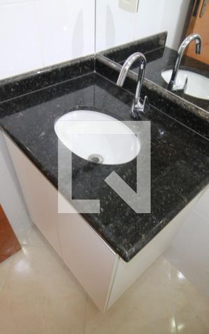 Casa de condomínio à venda com 199m², 3 quartos e 3 vagasQuarto 2 - Banheiro