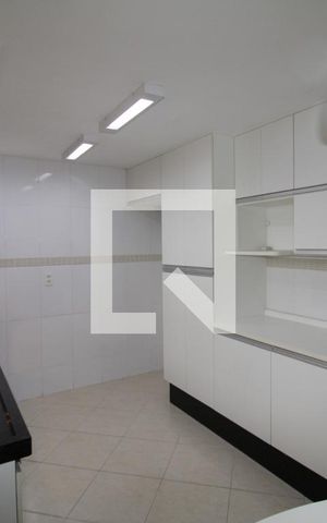 Casa de condomínio à venda com 199m², 3 quartos e 3 vagasCozinha