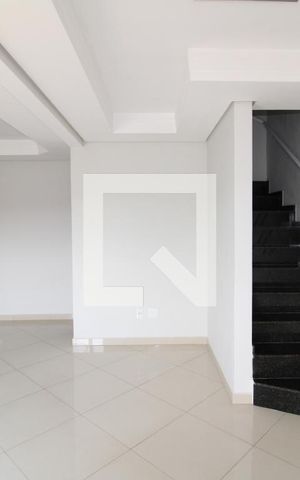 Casa de condomínio à venda com 199m², 3 quartos e 3 vagasSala