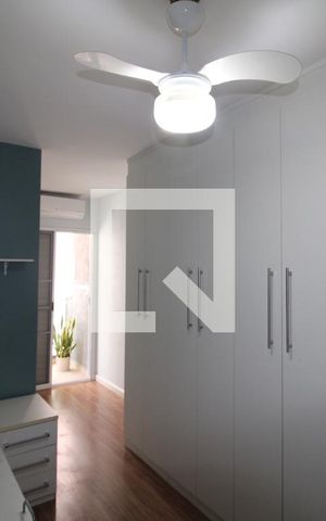 Casa de condomínio à venda com 199m², 3 quartos e 3 vagasQuarto 2