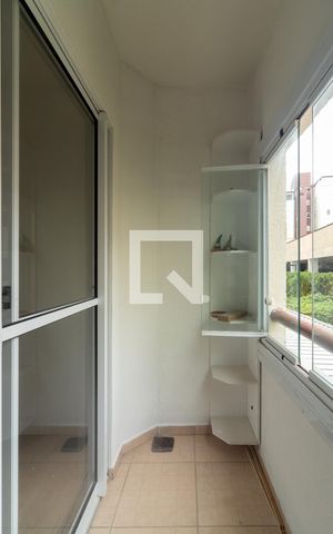 Apartamento para alugar com 50m², 2 quartos e 1 vaga Apartamento para alugar com 50m², 2 quartos e 1 vagaSacada