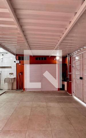 Casa à venda com 155m², 3 quartos e 2 vagas Casa à venda com 155m², 3 quartos e 2 vagasGaragem