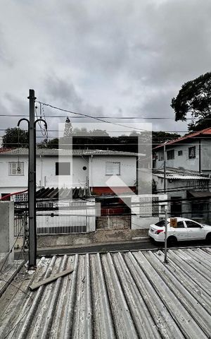 Casa à venda com 155m², 3 quartos e 2 vagas Casa à venda com 155m², 3 quartos e 2 vagasVista Suíte