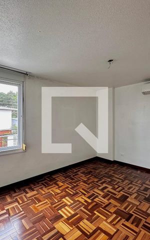 Casa à venda com 155m², 3 quartos e 2 vagas Casa à venda com 155m², 3 quartos e 2 vagasSuíte