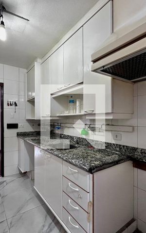 Casa à venda com 155m², 3 quartos e 2 vagas Casa à venda com 155m², 3 quartos e 2 vagasCozinha